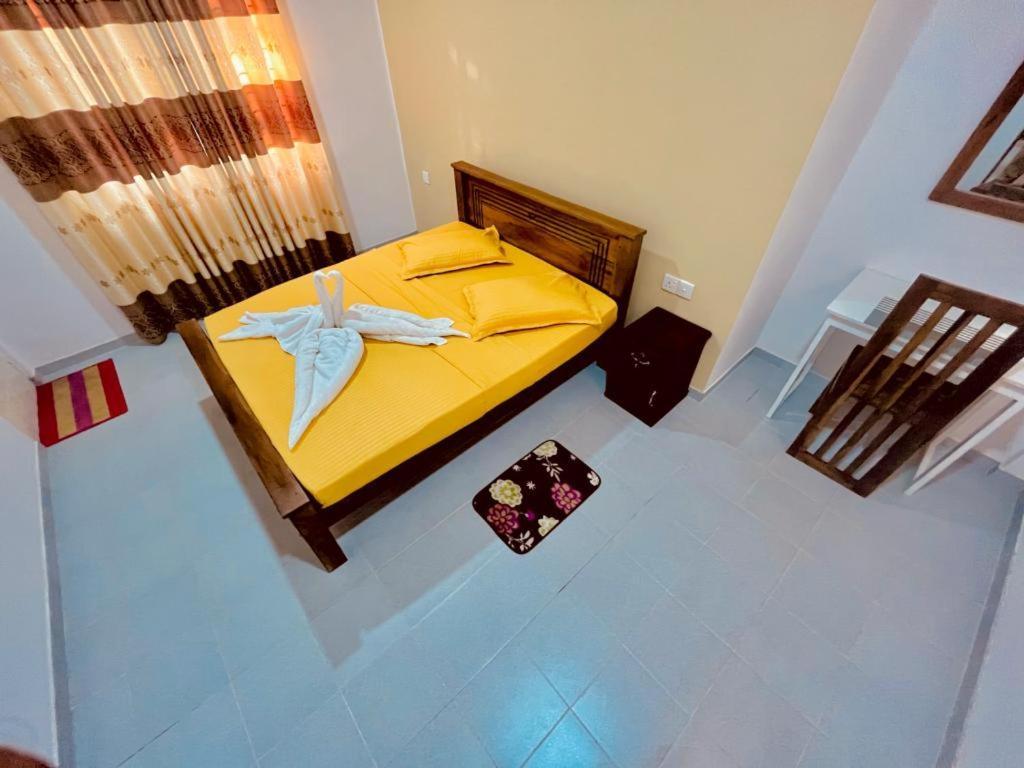 The Lake Round Guest House Канді Екстер'єр фото
